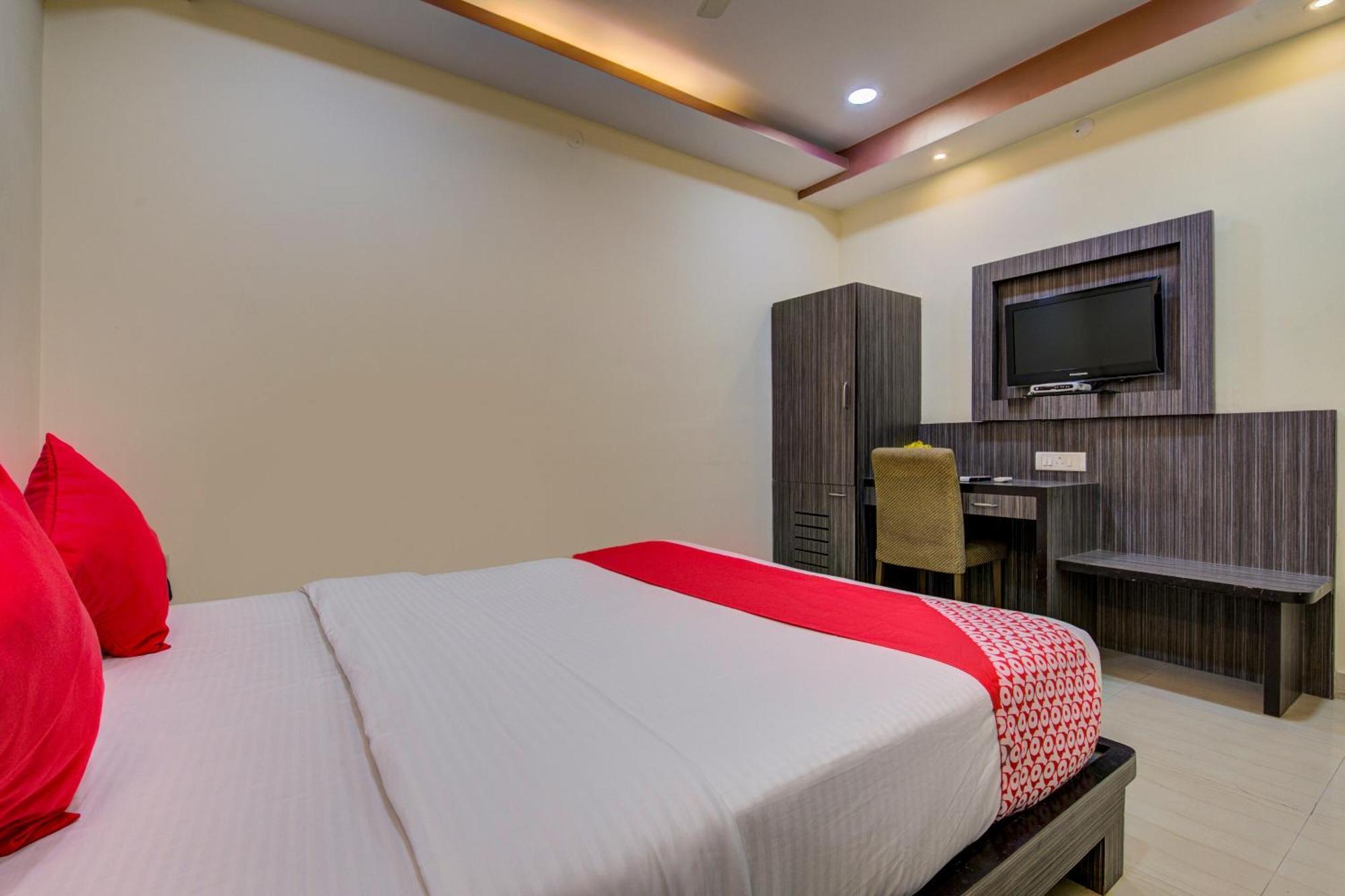 Oyo Flagship 1805 Hotel Star Delight Panchuria Bagian luar foto