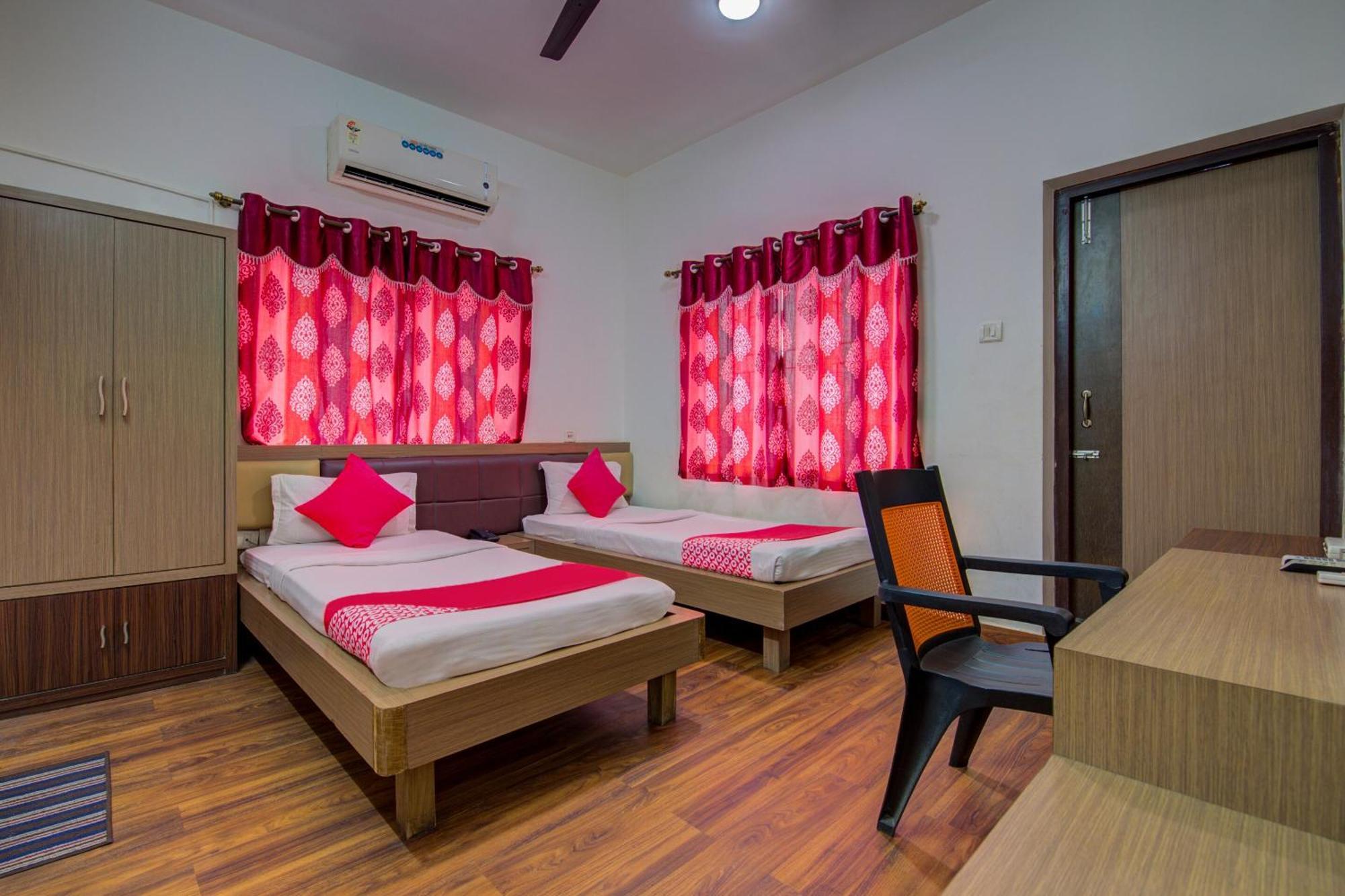Oyo Flagship 1805 Hotel Star Delight Panchuria Bagian luar foto